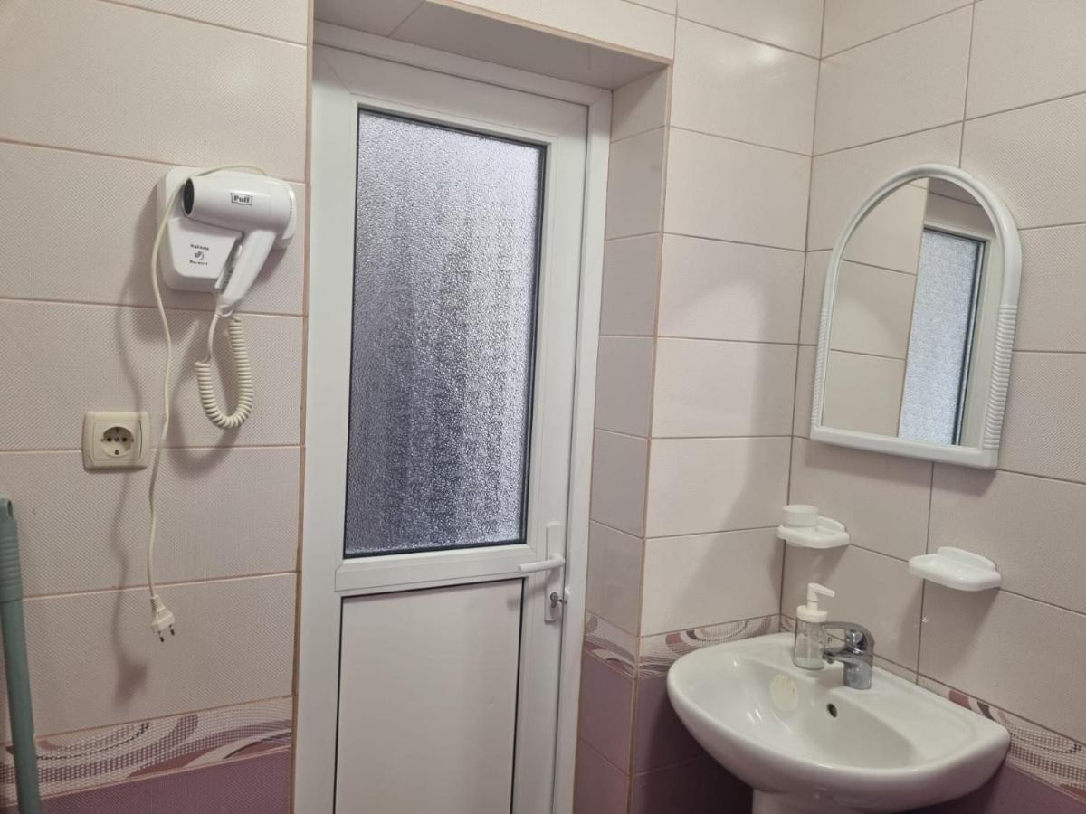 Ахра Hotel Gagra Exterior foto