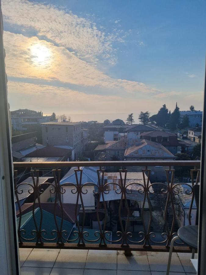 Ахра Hotel Gagra Exterior foto